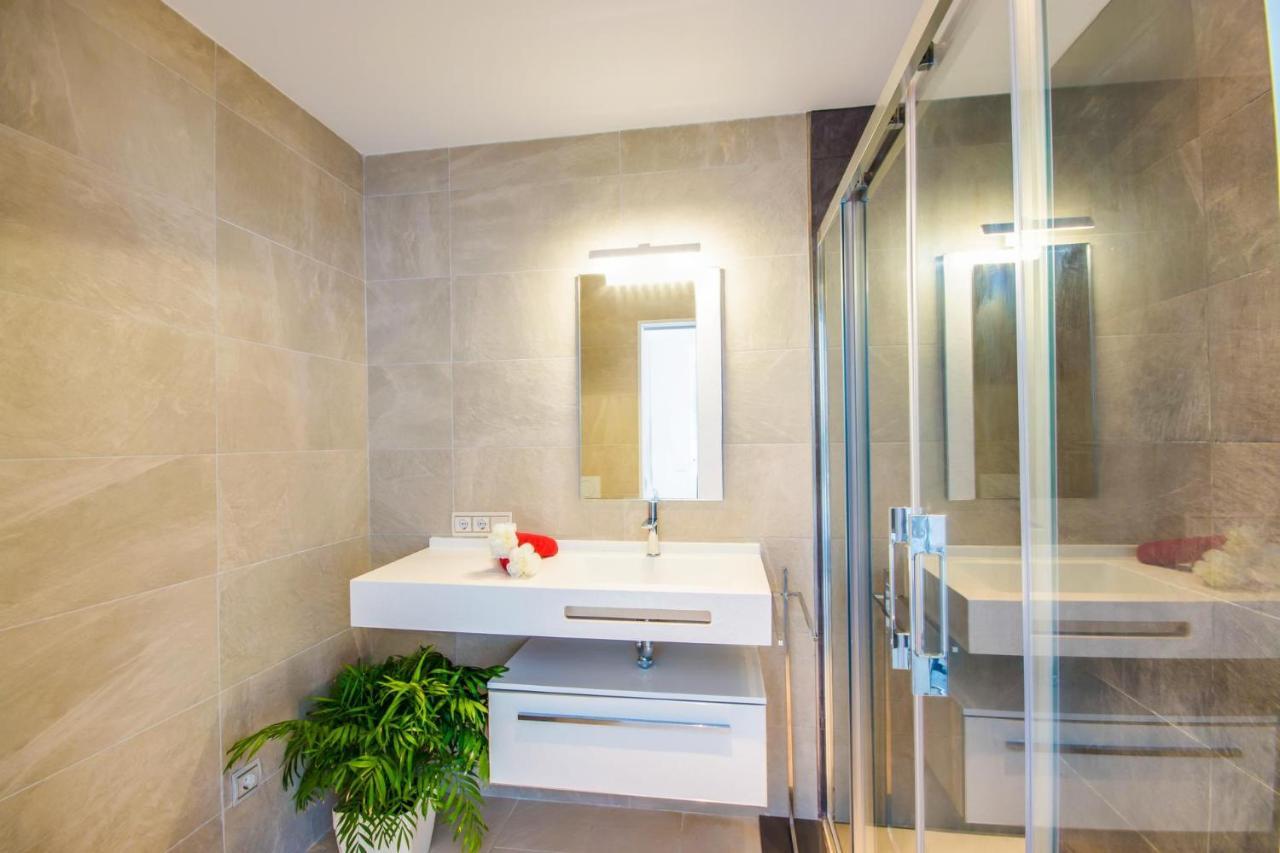 Ideal Property Mallorca - Blue Palm Beach อัลกูเดีย ภายนอก รูปภาพ